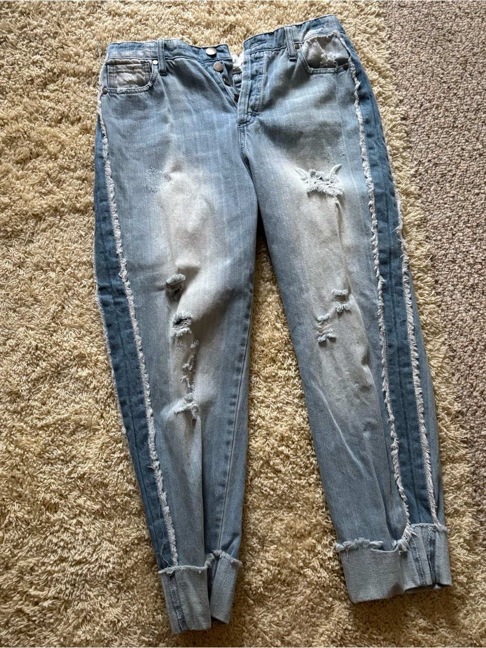 Easel L Jeans 16"X26.5" straight leg distressed 5 button closure 100% cotton